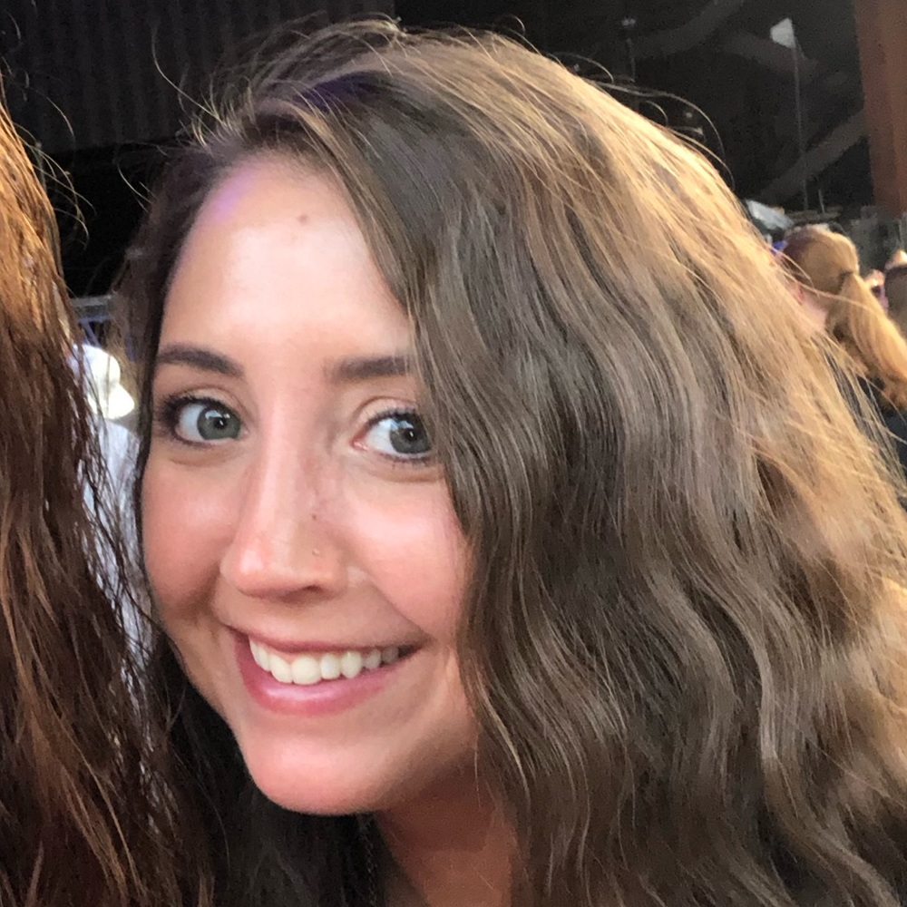 Meet your Posher, Crystal